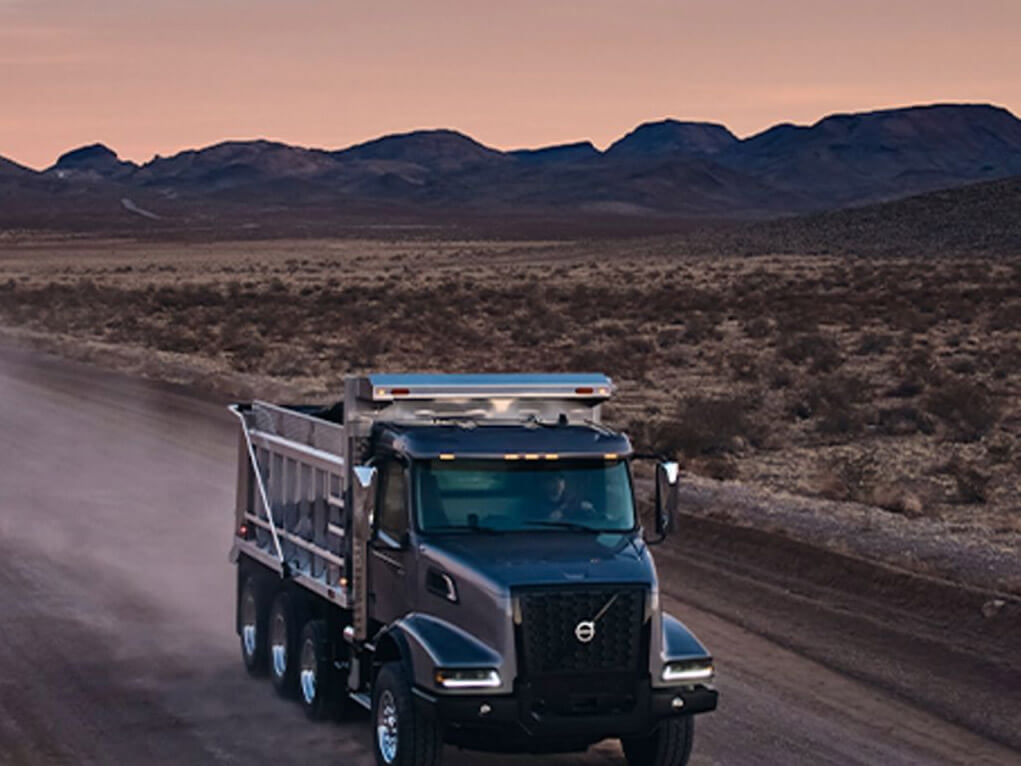 2022 Volvo Trucks VHD