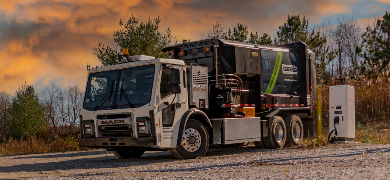 Mack LR Electric