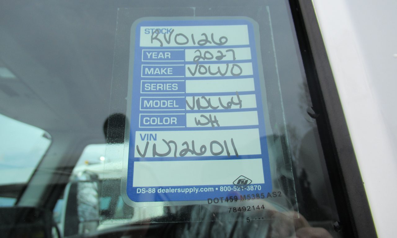 2027 Volvo VNL 860 - image 6