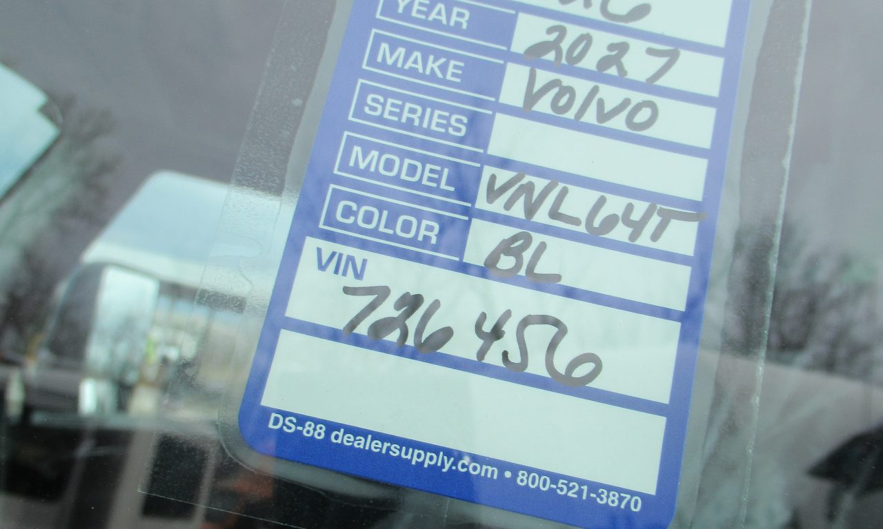 2027 Volvo VNL 860 - image 6